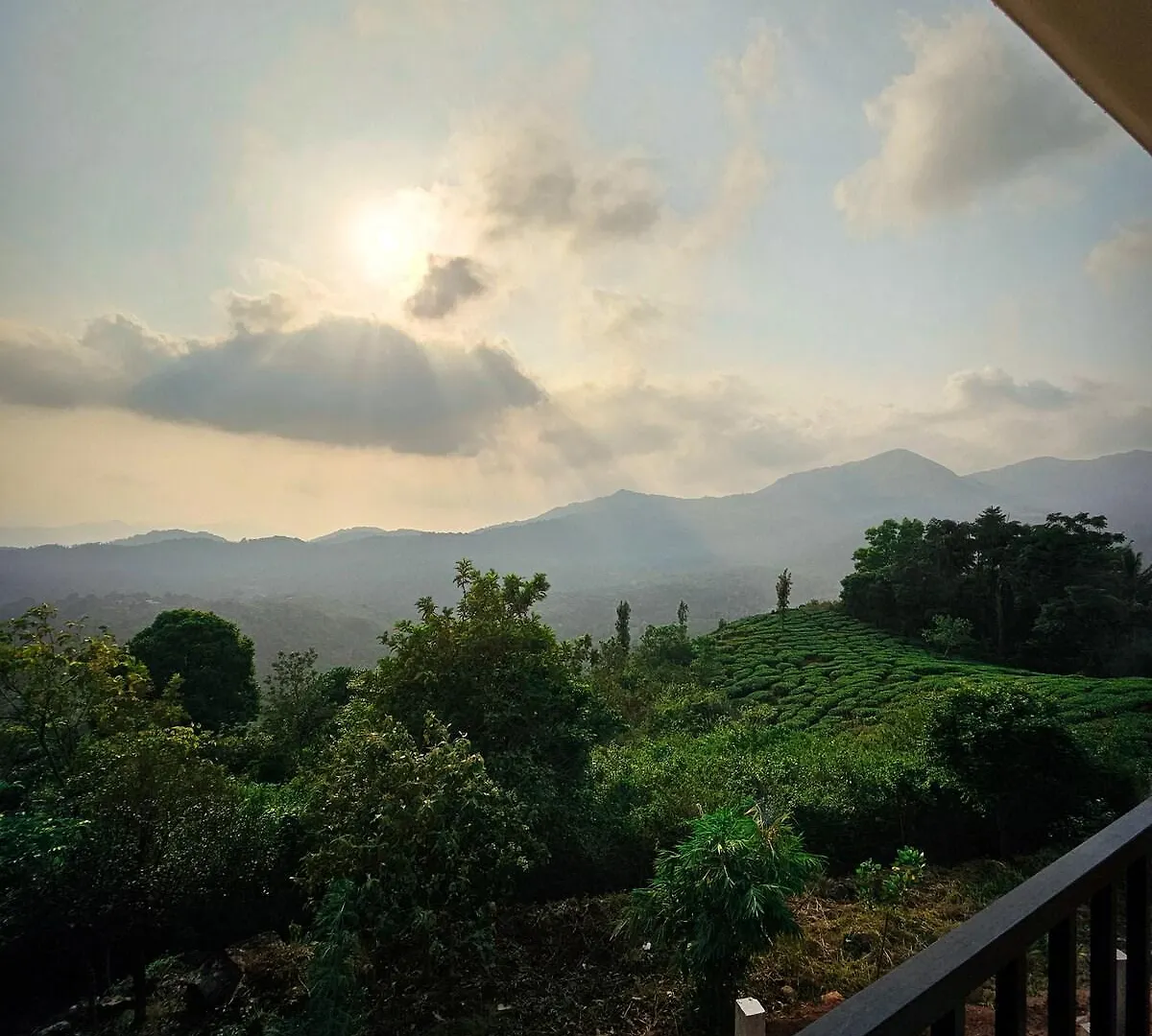 Villa A Hilltop Nature Retreat In Wayanad Tindummal