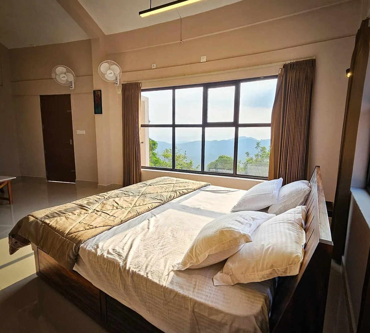 A Hilltop Nature Retreat In Wayanad Tindummal 0*,